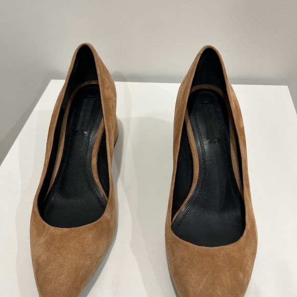 Alexander Wang ‘Simona’ Mid-Heel Cut-Out pumps - Picture 4 of 9